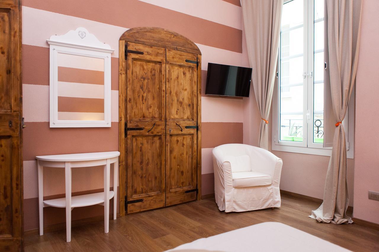 senzafissadimora Bed and Breakfast Albenga Esterno foto
